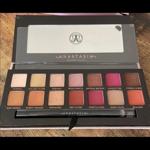 Anastasia Beverly Hills modern renaissance palette eyeshadow; fall eyeshadow - Picture 1 of 3